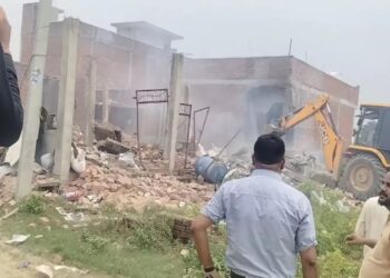 Massive explosion in a firecracker factory