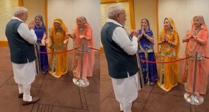 Women gave a grand welcome to PM Modi in Tokyo