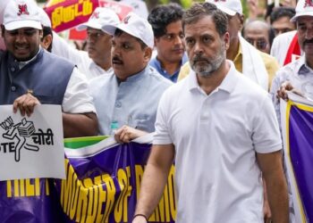 Rahul Gandhi started 'Voter Rights Yatra'