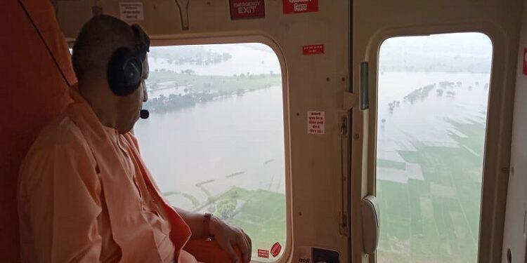 CM Yogi did an aerial survey of the flood in Ghazipur