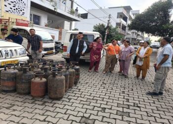 illegal gas refilling