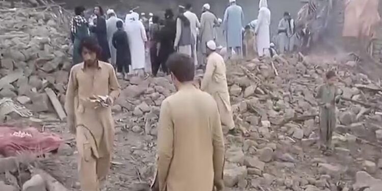 Pak army carried out airstrike on Pashtun civilians
