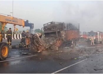 5 killed in horrific road accident
