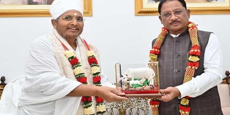 Saint Asang Dev ji met CM Vishnu Dev Sai