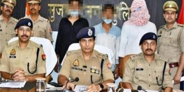 A gang supplying illegal weapons busted