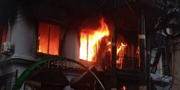 Nepal: Protesters burnt former PM Jhalanath's wife alive