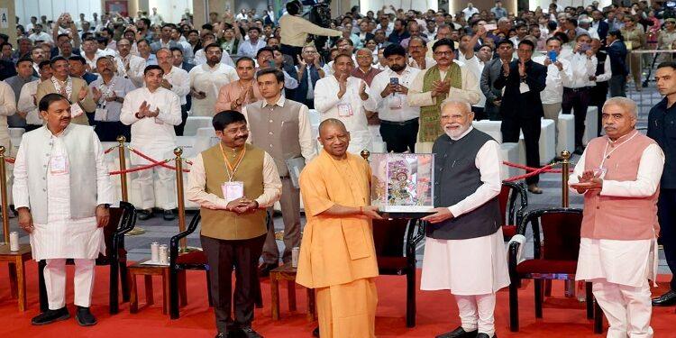 PM Modi praised the Yogi government