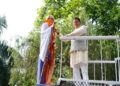 CM Dhami garlanded the statue of Mahatma Gandhi