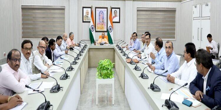 CM Yogi held a meeting on Jal Jeevan Mission