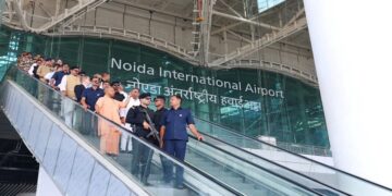 CM Yogi inspected the Noida International Airport.