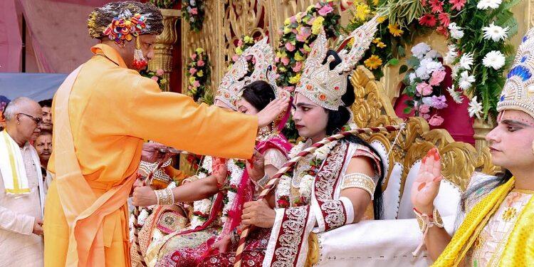 CM Yogi participated in the rajtilak ceremony of Lord Shri Ram.