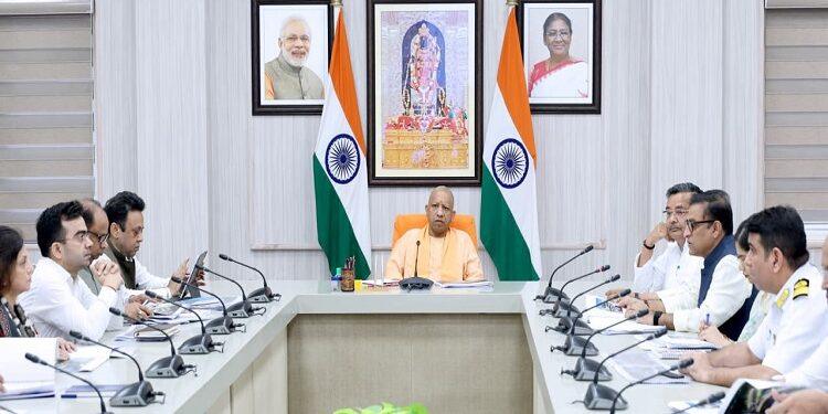 CM Yogi reviewed the preparations for Dev Deepawali.