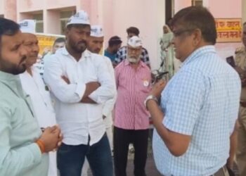 Dr. Bhaskar Prasad, CMS of Sultanpur, has been suspended.