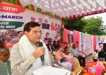 AK Sharma participated in the Unity March program in Jaunpur.