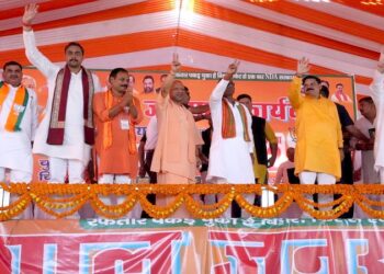 CM Yogi held a public meeting in Bagaha, West Champaran.