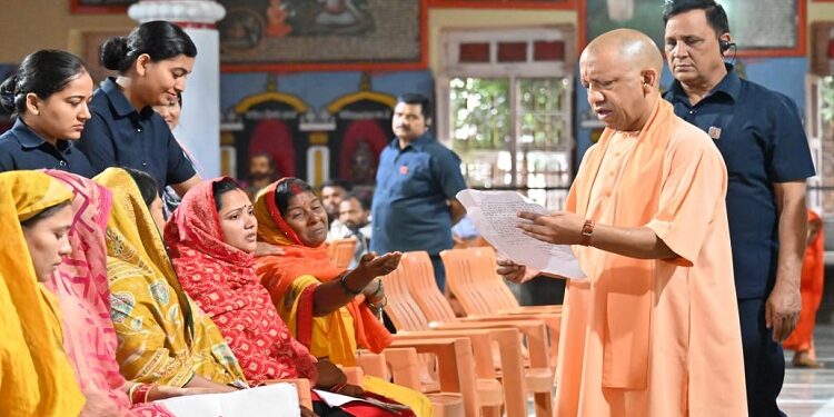 CM Yogi addresses grievances of 200 people at Janata Darshan