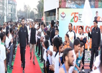 Savin Bansal flagged off the Doon Marathon