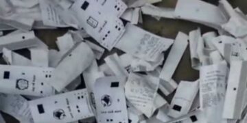 VVPAT slips were found in Samastipur.