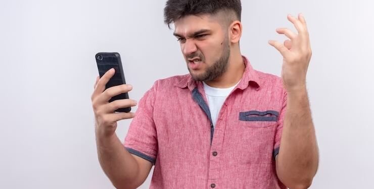 ‘वसूली’ का नया तरीका! ये है इकलौती कंपनी जो Missed Call Alerts के लिए भी लेती है पैसे