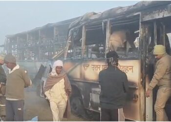 Seven buses catch fire on Yamuna Expressway
