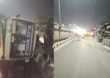 Haldwani-Delhi bus overturns on NH-9