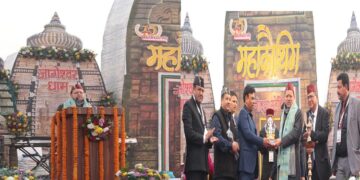 CM Dhami arrived at the 15th Uttarakhand Mahakauthik held in Noida.