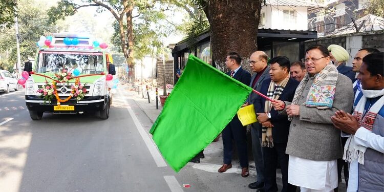 CM Dhami flagged off mobile medical unit vehicles
