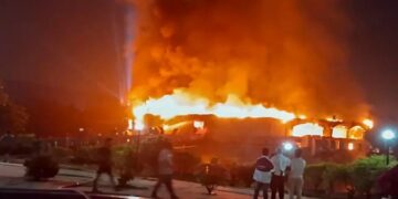 Gas cylinder explosion in nightclub