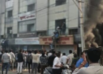 Massive fire breaks out in pathology lab