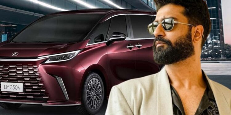 विक्की कौशल ने खुद के लिए खरीदी अल्ट्रा लग्जरी कार, अंदर मसाज की सुविधा