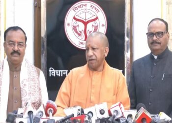 CM Yogi attacks Akhilesh in cough syrup case