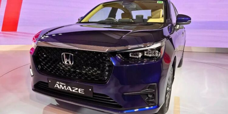 ₹1 लाख तक सस्ती मिल रही ये धांसू लंबी कार, Dzire और Aura से है टक्कर