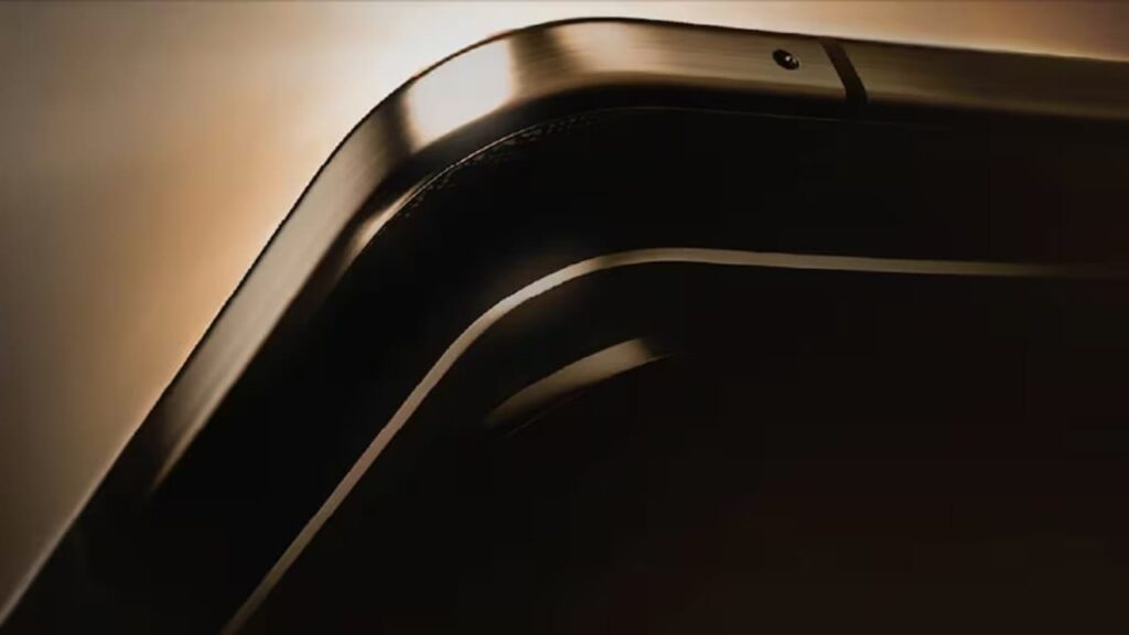जनवरी में आएगा Motorola का प्रीमियम फोन Signature, लॉन्च डेट हो गई कंफर्म