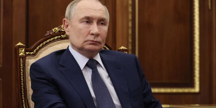 क्यों Vladimir Putin नहीं चलाते हैं स्मार्टफोन? वजह जानकर आप भी कहेंगे: ‘वाह!’