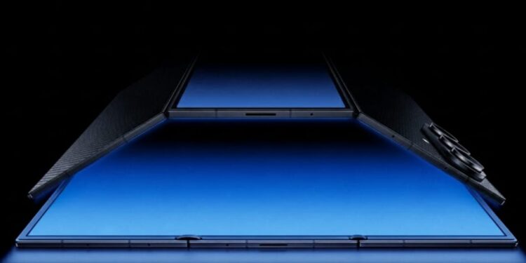 Samsung से ‘भिड़ने’ की तैयारी में Xiaomi, लॉन्च करेगी 3 बार मुड़ने वाला पहला स्मार्टफोन