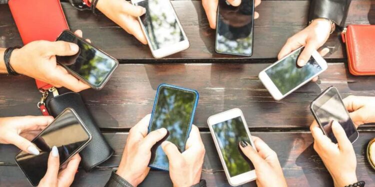 Alert! खतरे में Apple और Google यूजर्स, हैकिंग से बचने के लिए तुरंत करें ये काम