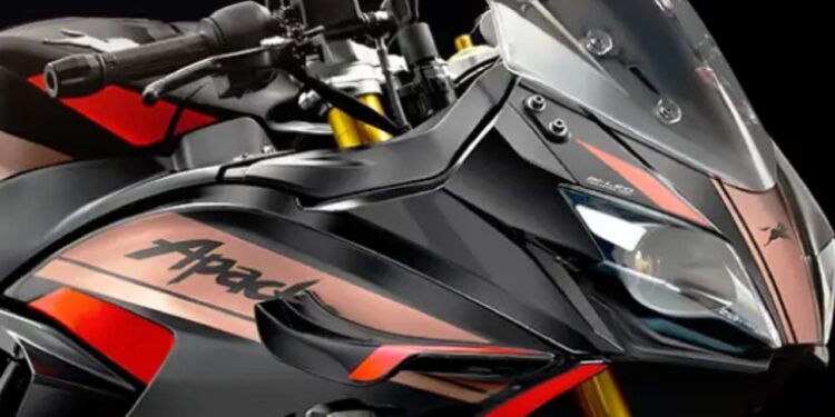 युवाओं के ‘दिलों की धड़कन’ बनी ये बाइक, मार्केट में बनाया रिकॉर्ड, Bajaj Pulsar से टक्कर