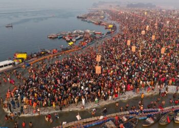 1.03 crore people took a holy dip on Makar Sankranti