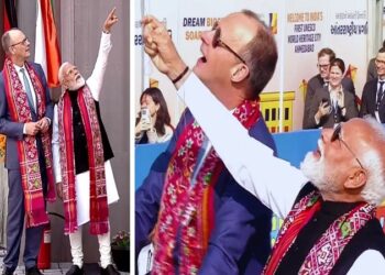 PM Modi flies kites with German Chancellor Friedrich