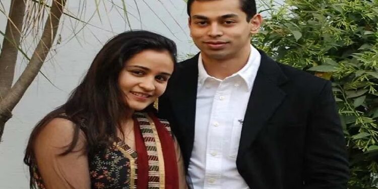 Prateek Yadav-Aparna Yadav