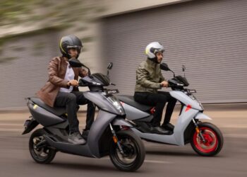 फीचर अपग्रेड! अब क्रूज कंट्रोल के साथ आएगा ये इलेक्ट्रिक स्कूटर, OTA अपडेट के बाद हुआ और स्मार्ट