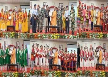 CM Yogi honored artists from different states.