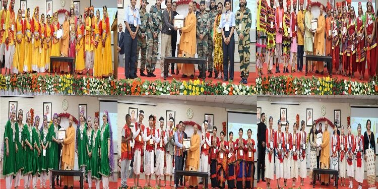 CM Yogi honored artists from different states.
