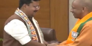 CM Yogi congratulated Nitin Naveen on being appointed National President.