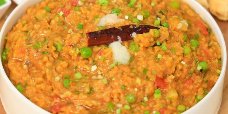 Kathiawadi masala khichdi