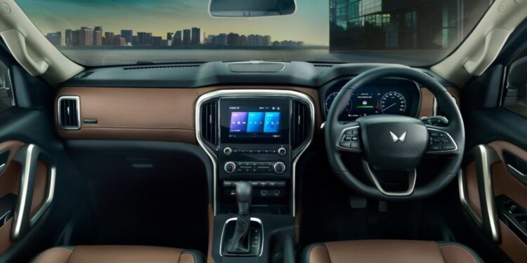 सालों बाद बड़ा उलटफेर, इस देसी SUV ने दी Creta को मात, नंबर 1 बन गई