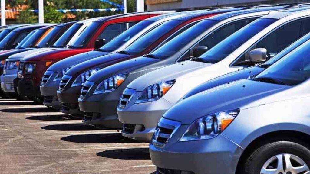 सेकेंड हैंड कार खरीदने पर कैसे बचा सकते हैं पैसे? ये है तरीका