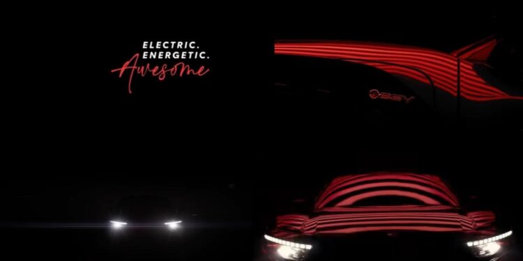 आ गया टोयोटा की पहली इलेक्ट्रिक कार का टीजर, क्रेटा ईवी को देगी सीधी टक्कर