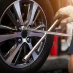 घिसे टायर बन सकते हैं हादसे की वजह, ऐसे पहचानें बदलने का सही वक्त