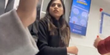 HDFC Bank female employee misbehaved with a customer